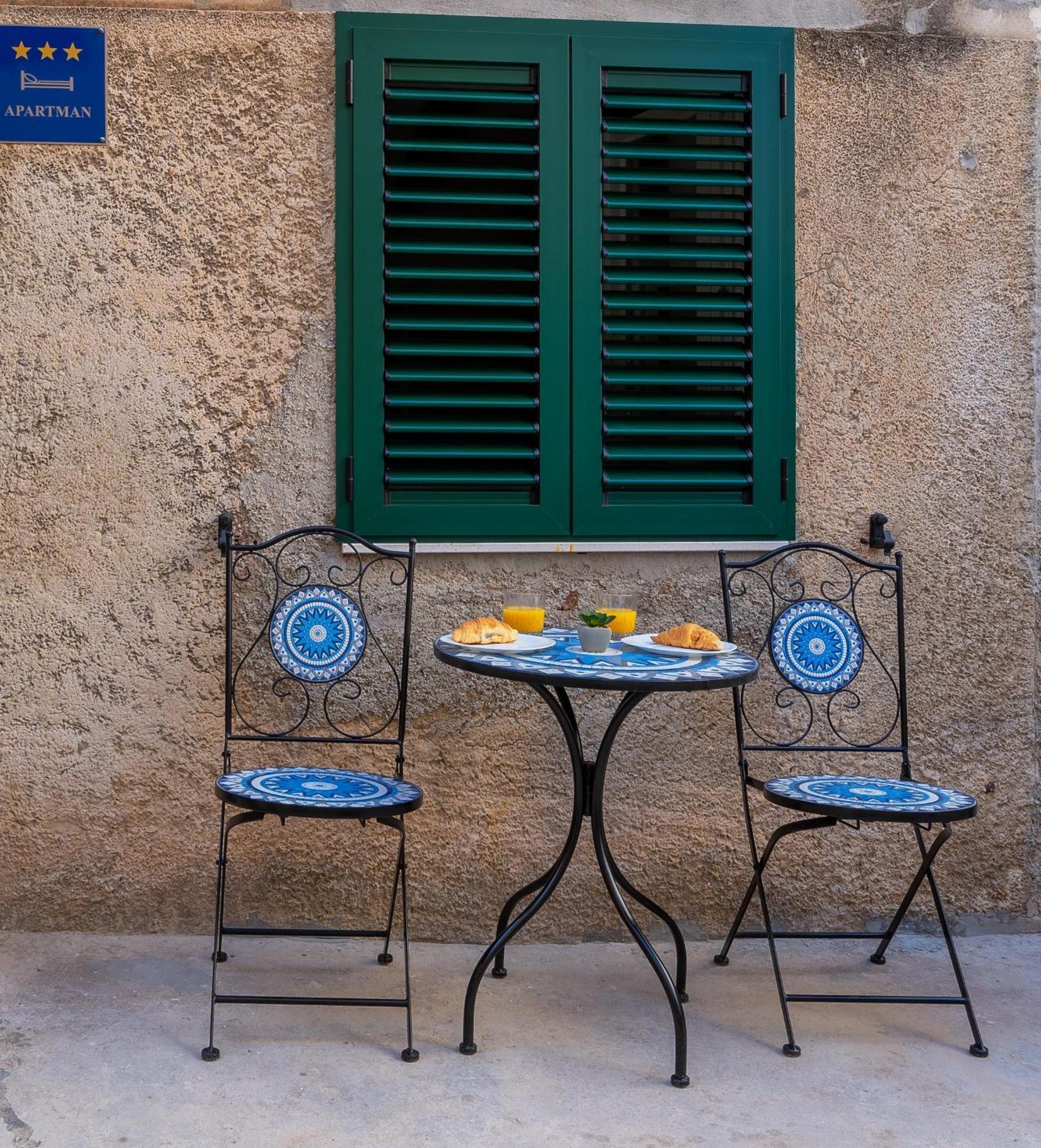 Bernard Deluxe Renovated Peaceful Old Town Gem Apartment Split Exterior photo