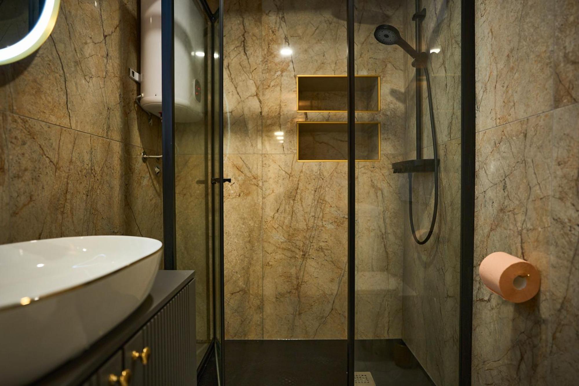 Bernard Deluxe Renovated Peaceful Old Town Gem Apartment Split Exterior photo